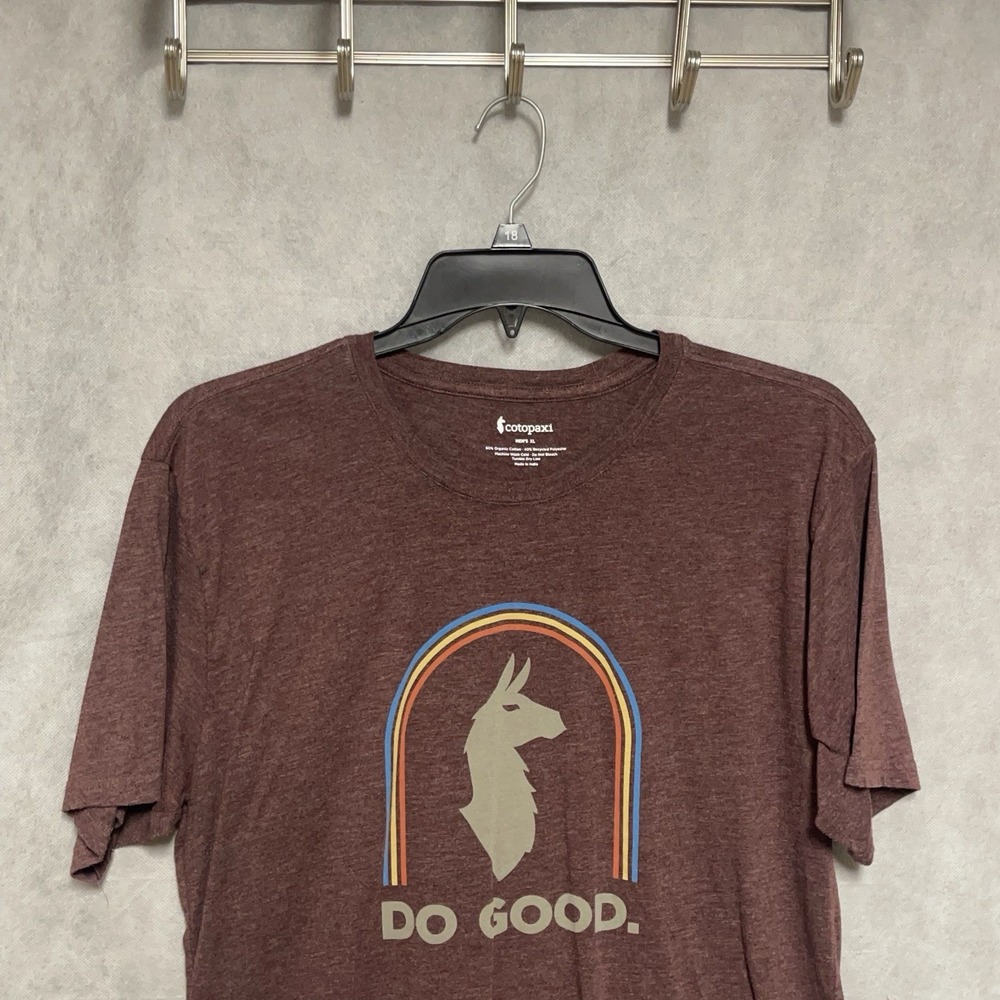 Cotopaxi Shirt Men XL Maroon DO GOOD Graphic Llama Logo S/S Spell Out Tee Casual